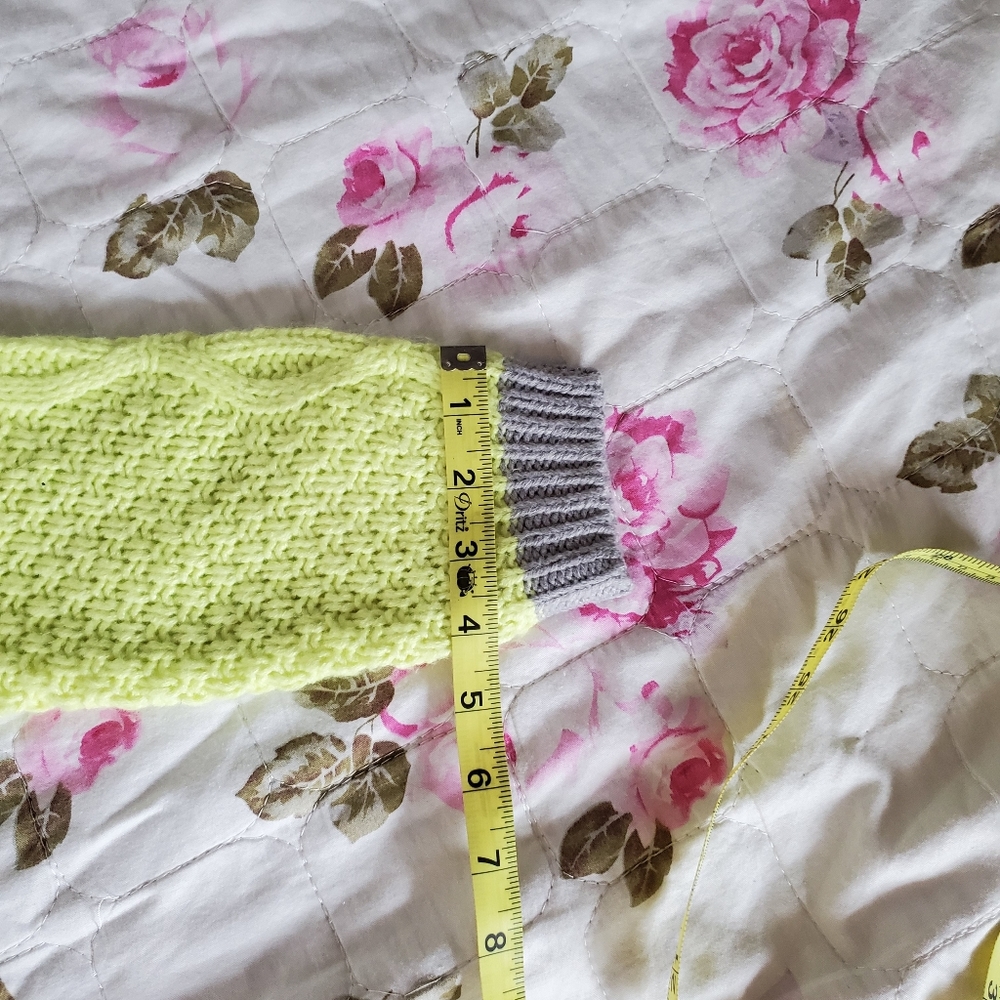 New bebe sweater - Picture 6 of 11